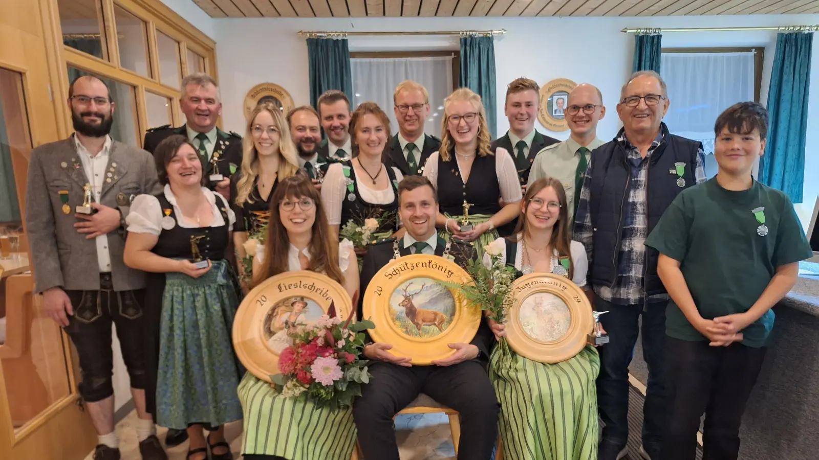 Königsproklamation bei der Schützengesellschaft D'Fensterbachtaler. (Bild: Petra Donhauser)