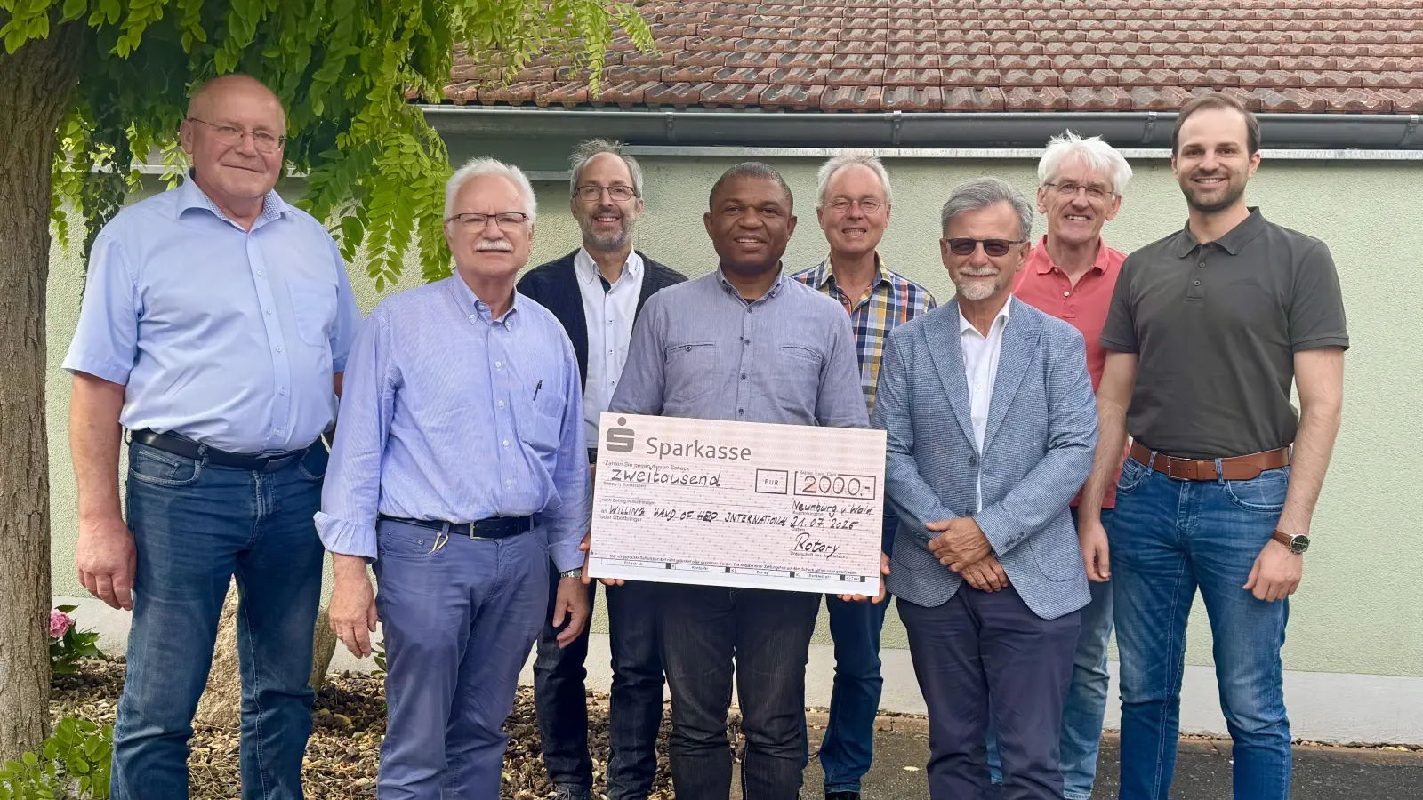 V.li.n.re.: Präsident Josef Michael Wutz, Administrator Dr. Friedrich Keller, Gemeindienst Albert Neuner, Pfarrvikar Emmanuel Ogbu, Past Präsident Manfred Sax, Präsident elect Dr. Richard Wagner, Sektretär Dr. Hermann Krämer, Schatzmeister Matthias Glaser (Bild: Elke Reinhartart)