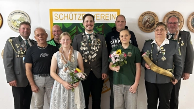 V.l. Sportleiter Stefan Zant, Günter Sturm, Joachim Bauer, Julia Ulrich, Felix Hart, Jürgen Braun, Anna Zant, Verena Zant, Günter Kraus. (Bild: Paula Zant)