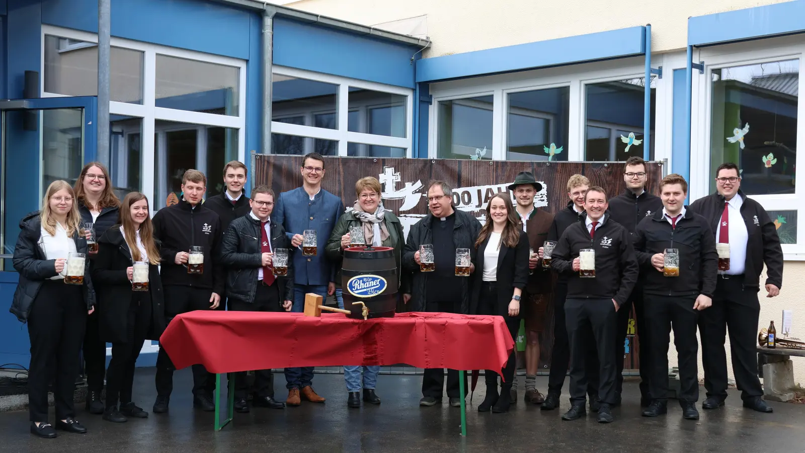 Festausschuss gemeinsam mit den Schirmherren (Bild: Gabi Böckl)