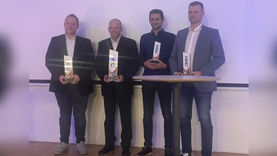 Die besten 4 Fahrer der Deutschen Slalom Meisterschaft 2025<br>V.l.Nico Düe (2.)Lars Bröcker(Deutscher Meister)Sven Seidel(4.)Julian Schäffer(3.) (Bild: Karl-Heinz Dietrich)