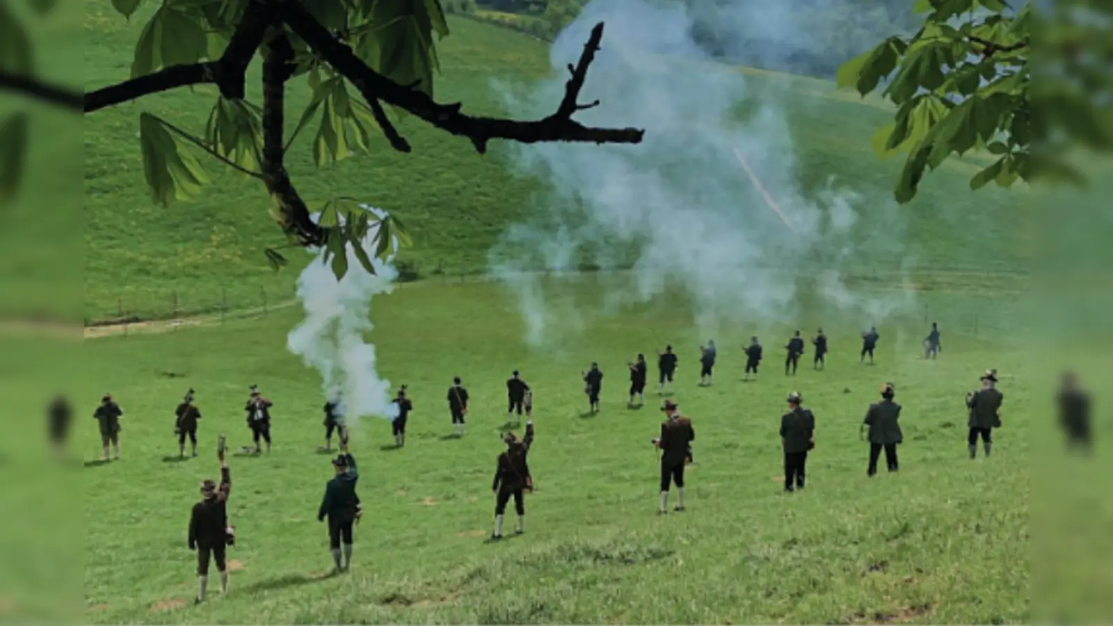 Böllerschützen Mitterteich Jubiläum. (Bild: Leo Grillmeier)