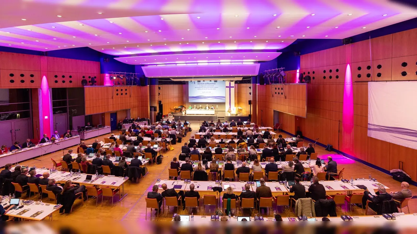 Blick ins Plenum von 2024 (Bild: ELKB/mck)