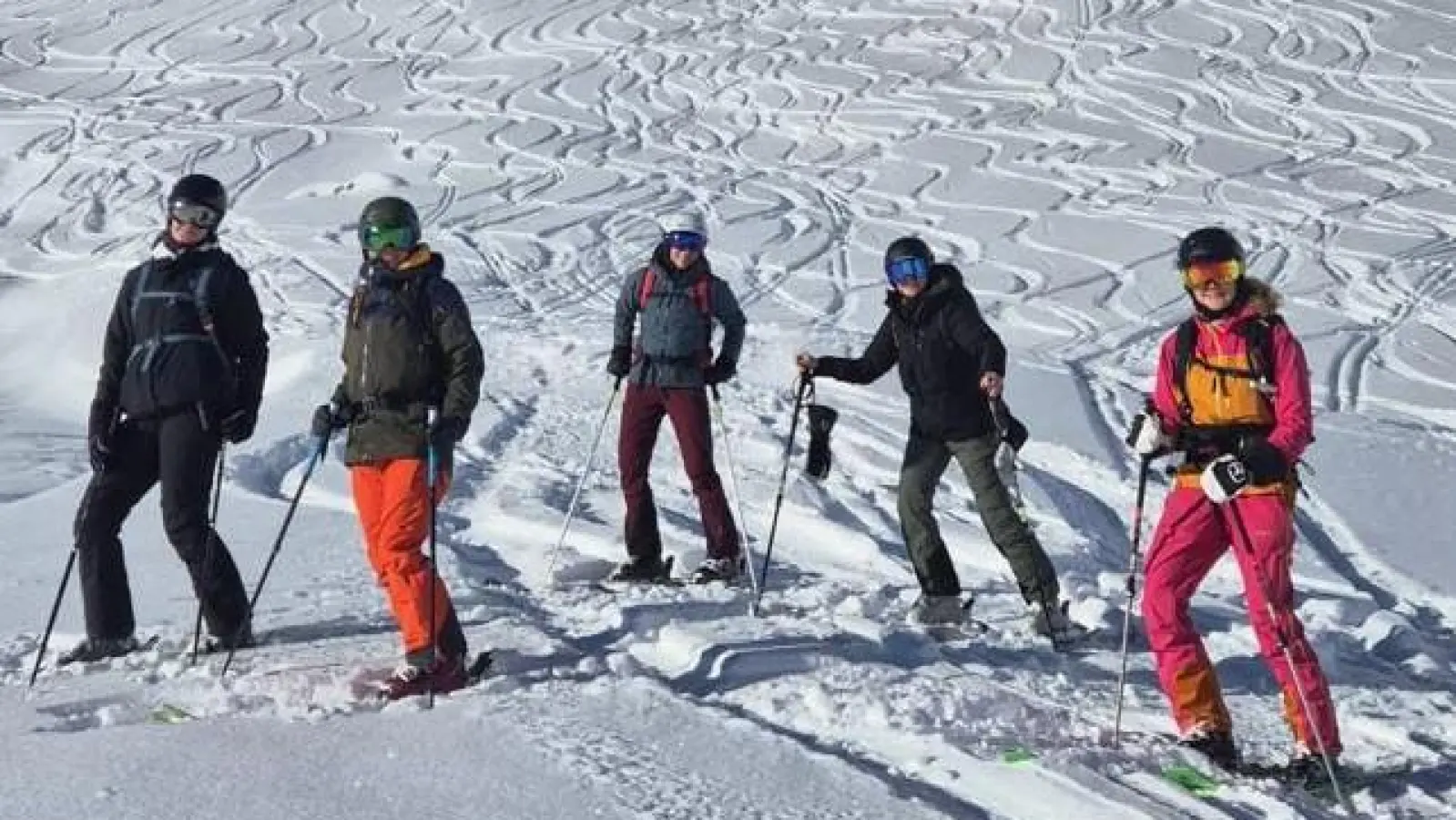 Traumhaftes Wetter und frischer Neuschnee erwartete die Teilnehmer. (Bild: Heinz Siebert)