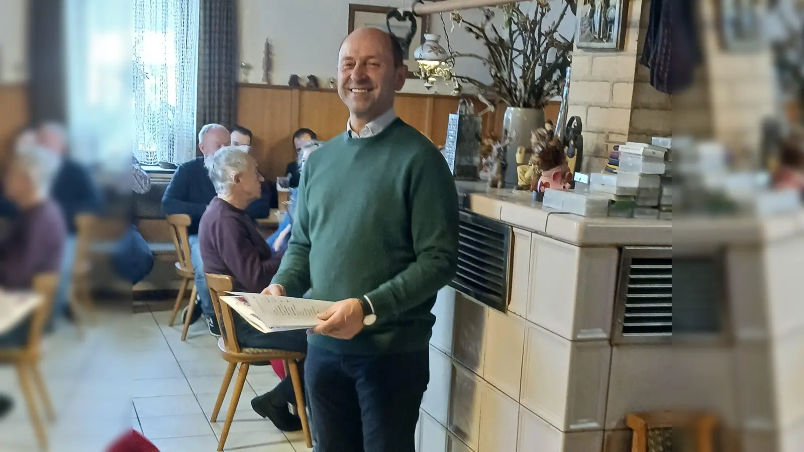 Bürgermeister Hans Ram zog Bilanz über seine Amtszeit und stellte die Vorhaben für die Zukunft vor. (Bild: Michael Rabenhofer)