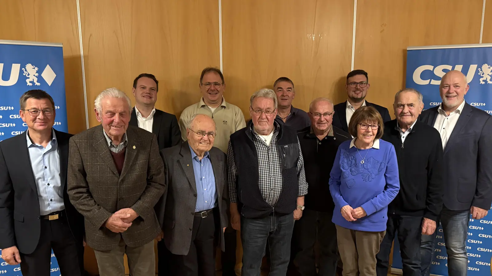 3.Bgm. Markus Graf, Hans Hufsky, Jonas Dittrich, Richard Schlicht, Christian Ströll-Winkler, Josef Lindner, Peter Gradl, Josef Lehner, Christian Trummer, Waltraud Schlicht, Karl Ströll, Peter Lehner. (Bild: Peter Lehner)