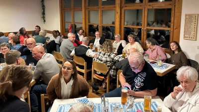 Volle Hütte beim Siedlerzoigl am Hammerweg in St. Markus (Bild: Paul Grötsch)