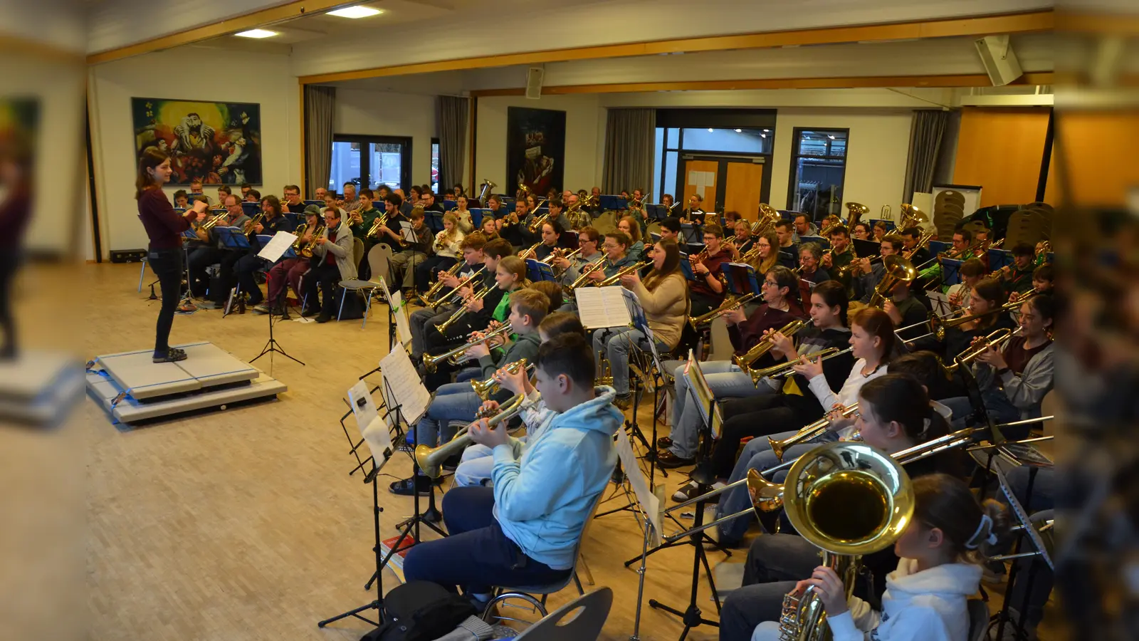 Probe für das große Konzert des Bezirksposauennchors Weiden . (Bild: Anne Müller)