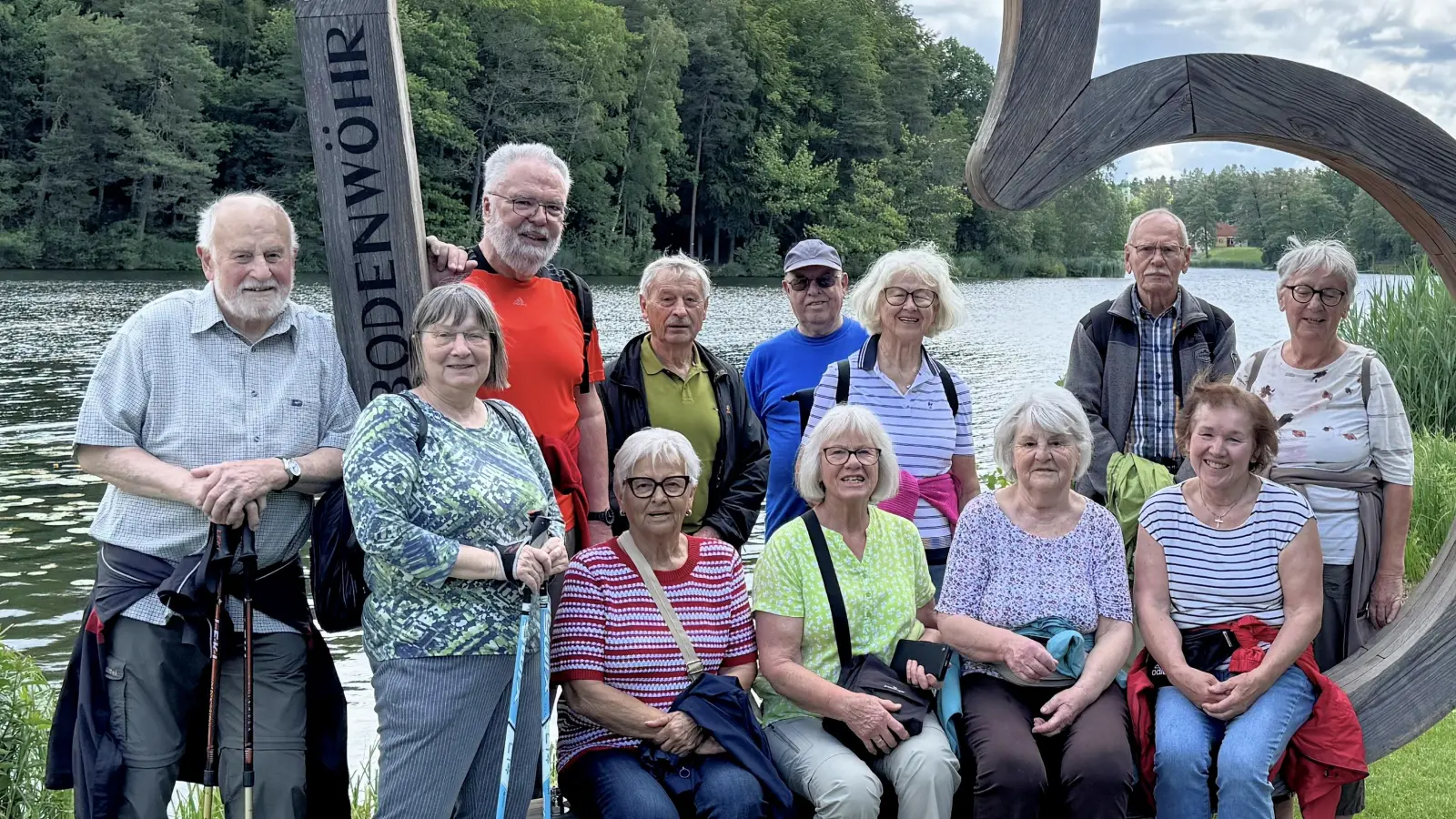Fototermin nach einer Wanderung mit Herz. (Bild: Lutz Hengge)