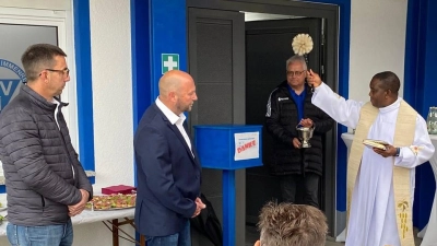 SV Immenreuth weiht neuen Begegnungsplatz der Vereine ein. (Bild: Roman Melzner)