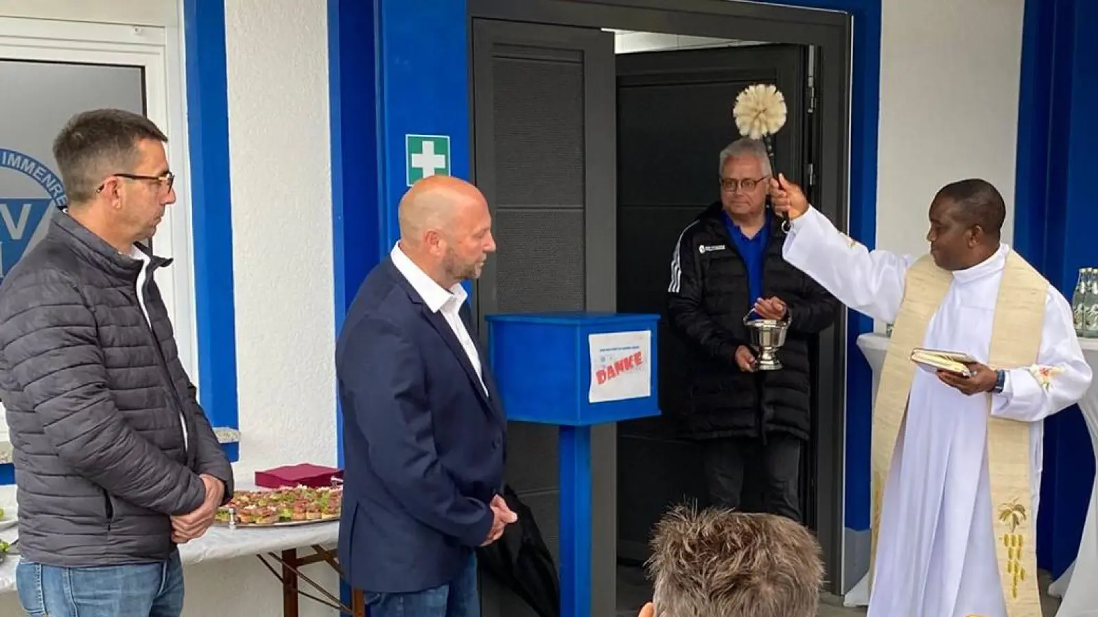 SV Immenreuth weiht neuen Begegnungsplatz der Vereine ein. (Bild: Roman Melzner)