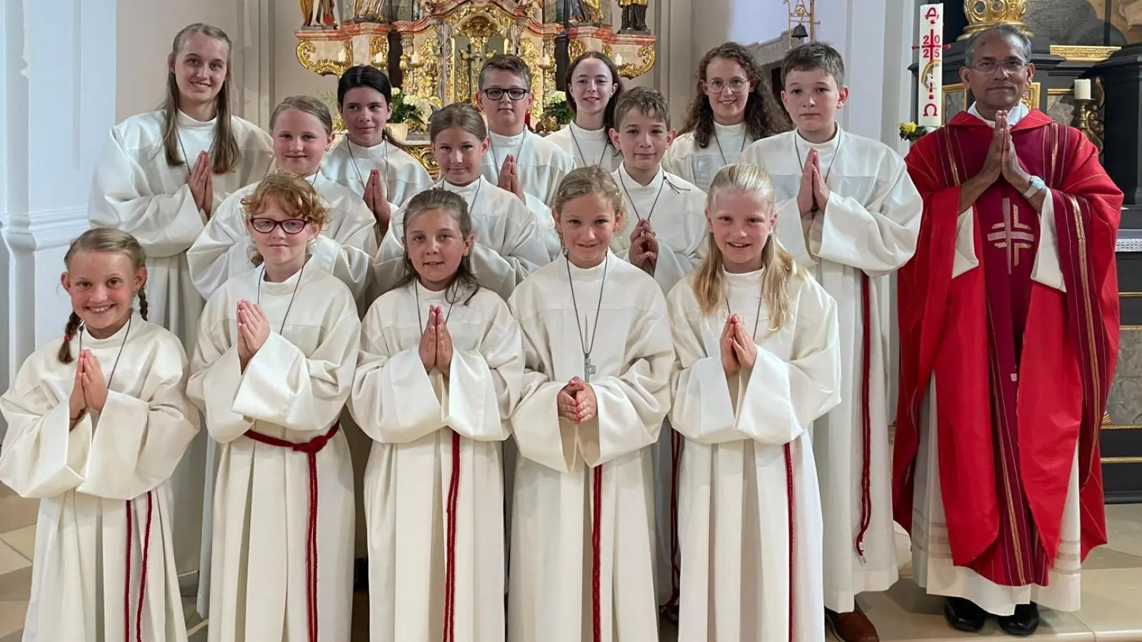 Ministrantengemeinschaft Kirchendemenreuth (Bild: Luisa Maier)