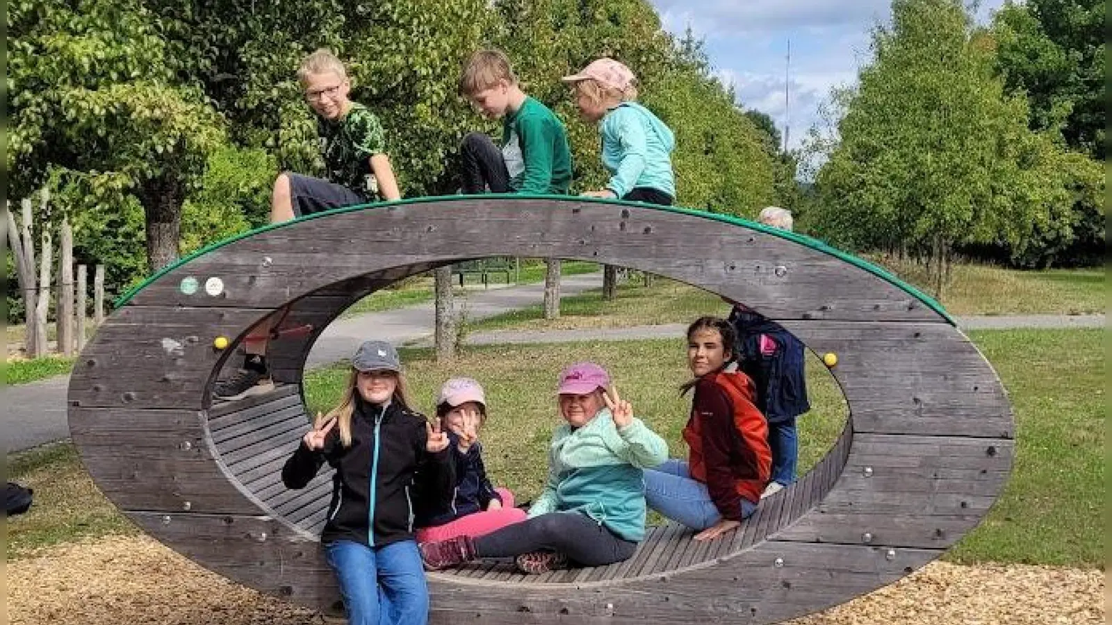 Die teilnehmenden Kinder und Jugendlichen hatten bei den Bewegungsstationen viel Spaß  (Bild: Bettina Stock)