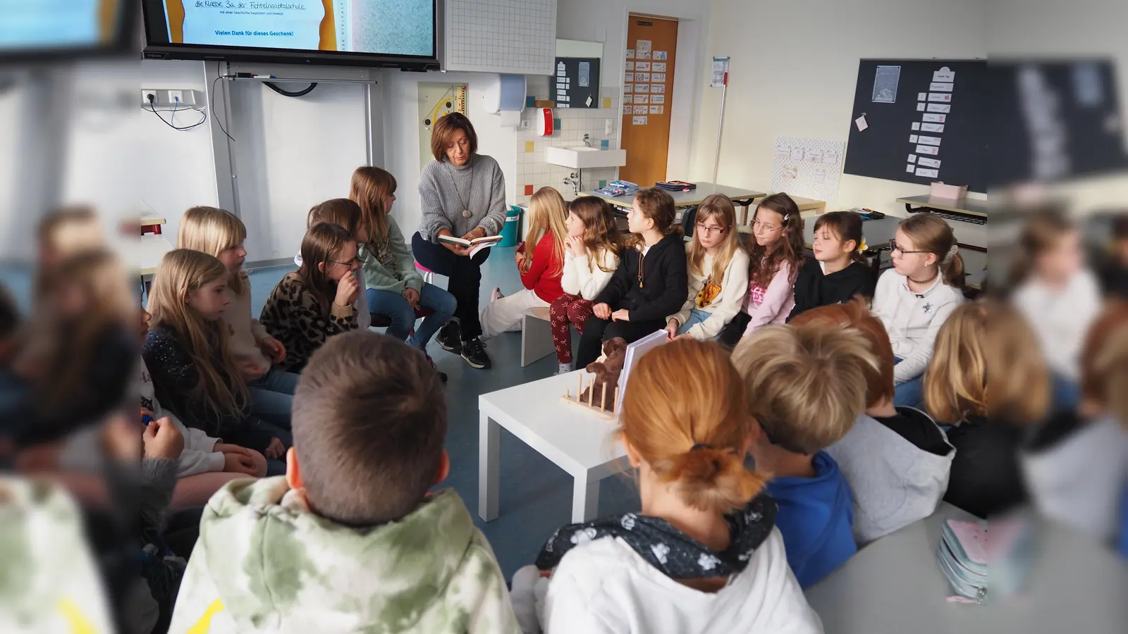 Bundesweiter Vorlesetag an der Fichtelnaabtal-Schule. (Bild: Sophia Schatke)
