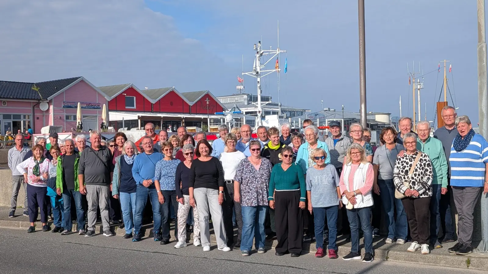 VdK-Reisegruppe im Fährhafen von Sylt (Bild: Rudolf Haupt)