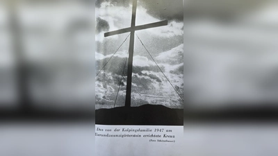 Das Kreuz beim 24-Örter-Stein: 80 Jahre Geschichte<br><br> (Bild: Martin König)