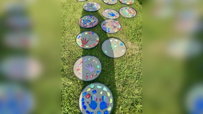 Handabrücke aus Beton (Bild: Anna-Lena Bronold)