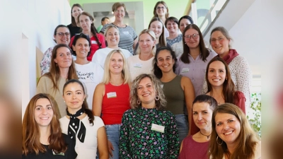 Vertreter der Einrichtungen aus der ganzen Oberpfalz kamen zum Coachingauftakt in Regensburg zusammen. (Bild: Armin Hofbauer)