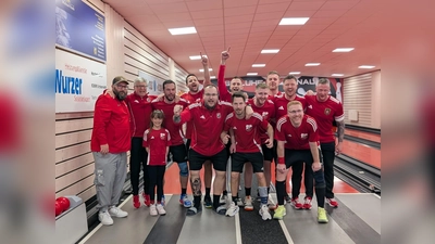 Das erfolgreiche Team samt Ergänzungsspielern aus der 2. Mannschaft (Bild: MIchael Wehner)