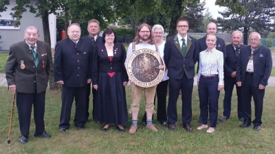 v.l.n.r: J. Lotter, L. Mayer, N. Franzel, H. Mayer, M. Zeitler, I. Solfrank, A. Nittritz, 2. BGM Gruber, O. Nitzbon, P. Werner, D. Naber. (Bild: Christina Nittzritz)