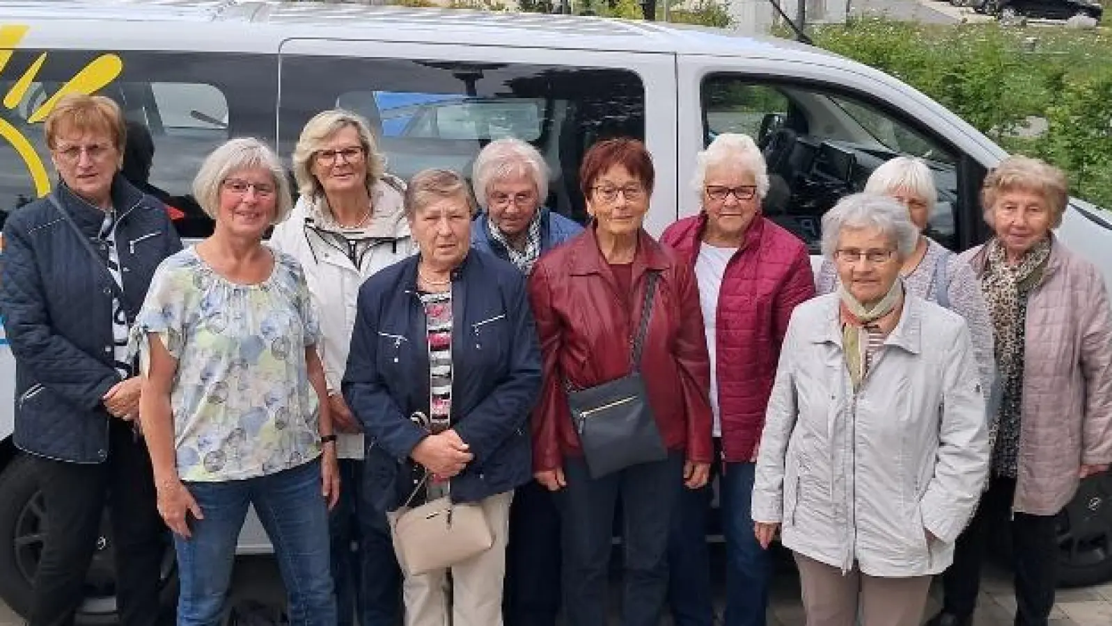 Kath. Frauenbund Mähring unterwegs mit dem Seniorenbus der Gemeinde. (Bild:   Bianca Gradl)