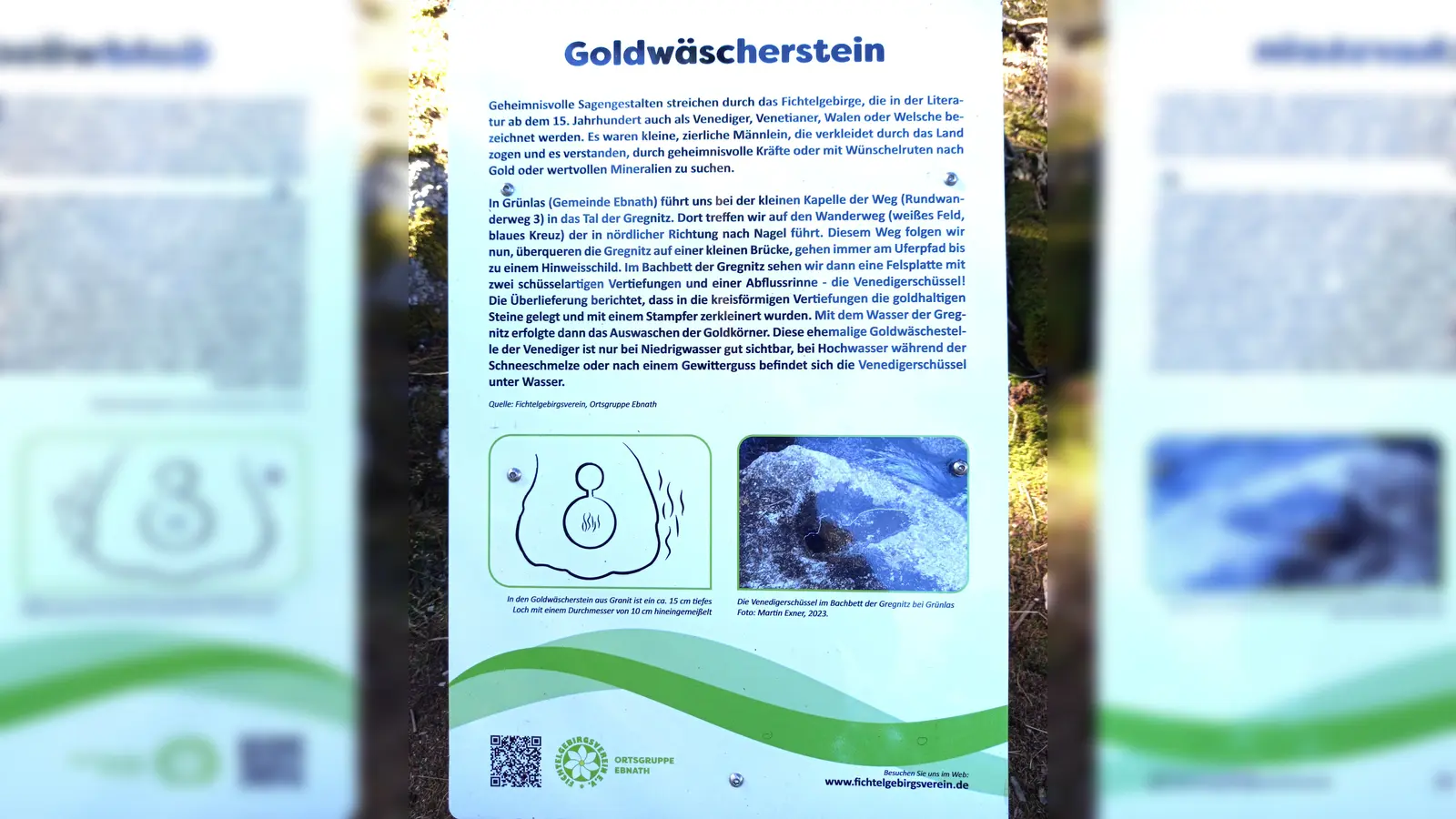 Die neue Infotafel am Goldwäscherstein (Bild: Martin Exner)