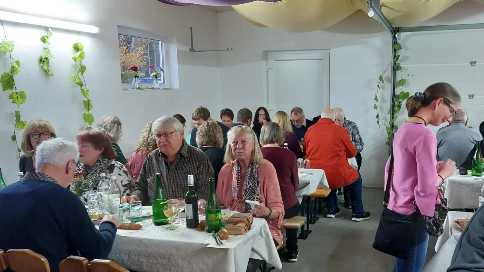 Weinabend der Siedlergemeinschaft Rosenberg (Bild: Jürgen Hofmann)