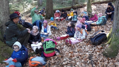 Ihre helle Freude hatten die Kinder beim Spielen in der Waldabteilung Rumpelbach., (Bild: Christina Schaller)