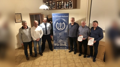 In der Mitgliederversammlung der Ehemaligen, Reservisten und Hinterbliebenen (ERH) hat es Neuwahlen und Ehrungen gegeben. (Bild: Werner Kandler/exb)