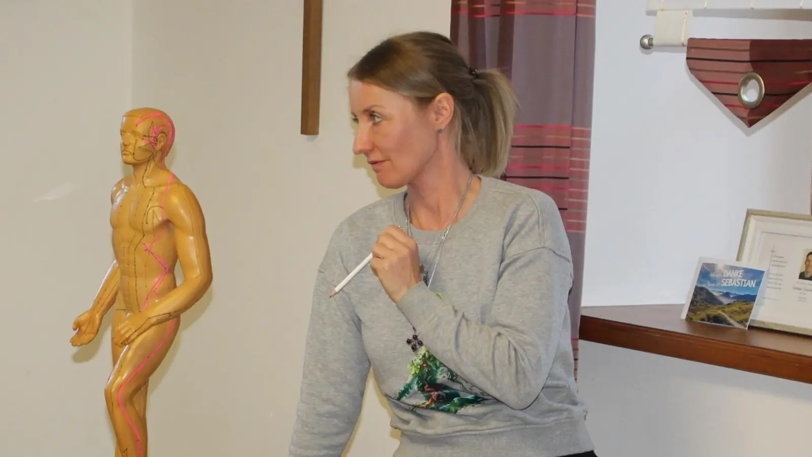 Wie man der Leber ihre schwere Entgiftungsarbeit erleichtern kann, erläuterte Heilpraktikerin Manuela Pühl in Burkhardsreuth. (Bild: Bernhard Piegsa)