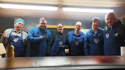 Die Crew der Wanderfreunde Kirchenthumbach beim zweiten Afterwork-Event. (Bild: Bettina Schmidt)