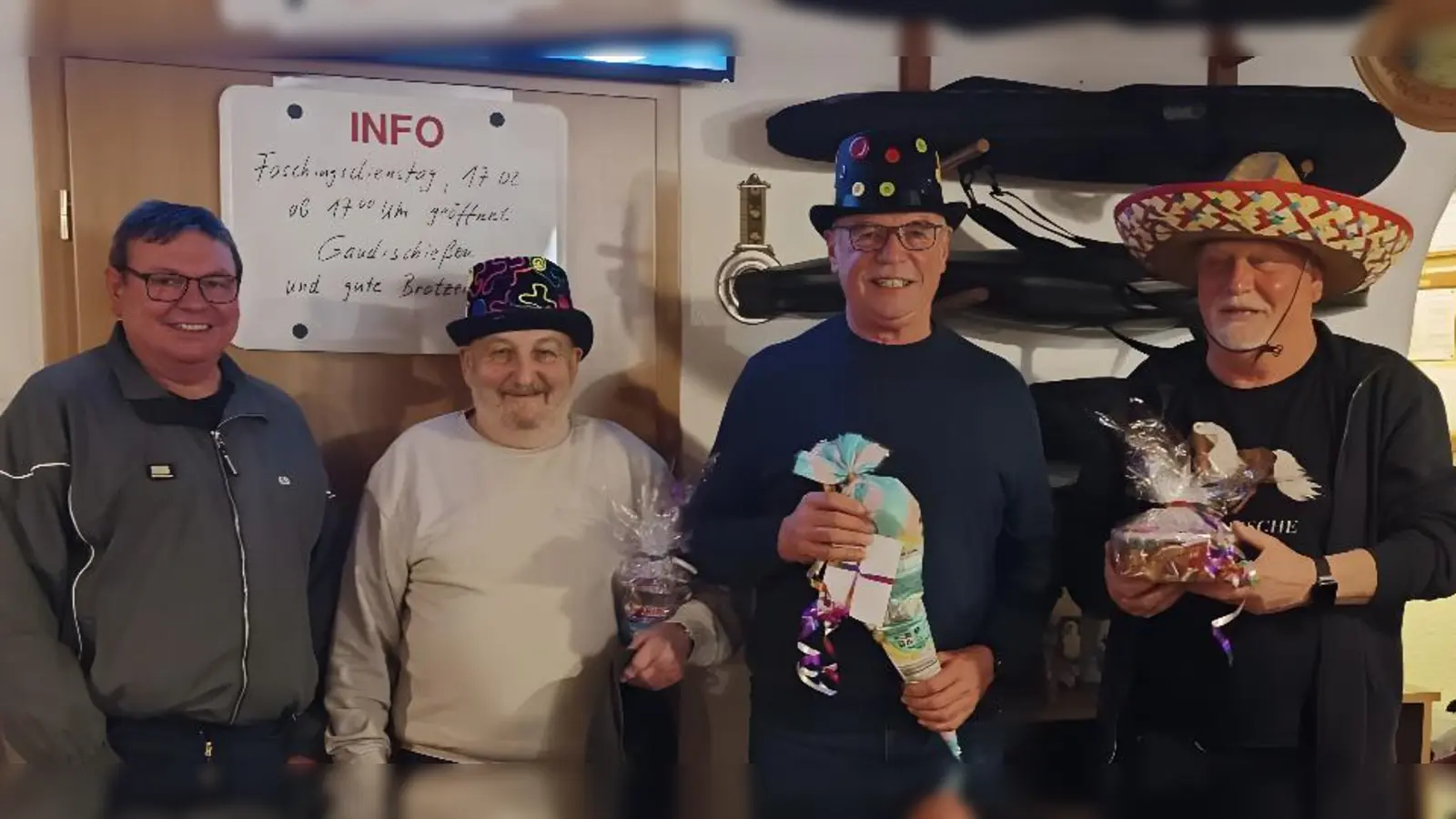 von links: Schützenmeister Karl-Heinz Schöpf, Günter Guschlbauer, Richard Lautner, Gottfried Fröhler (Bild: Karl-Heinz Schöpf)