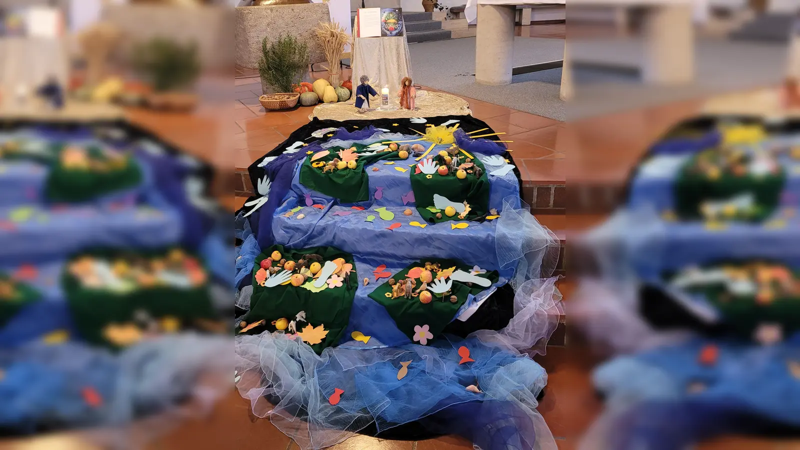 Das Bodenbild zum Thema Schöpfung wurde von den Kindern beim Familiengottesdienst am Erntedanksonntag gestaltet.  (Bild: Michael Jakob)
