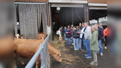 Ein Highlight des HU - Treffens ist die Hofführung am Biohof Schaller in Bibershof. (Bild: Franz Völkl)
