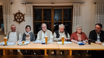 Die Autoren des Arbeitskreises Mundart trugen wieder neue Stückla und Gschichtn vor. (Bild: Silvia Bäumler)