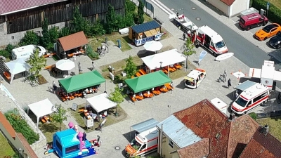 Sommerfest Dorfplatz (Bild: Stefan Luttenberger)