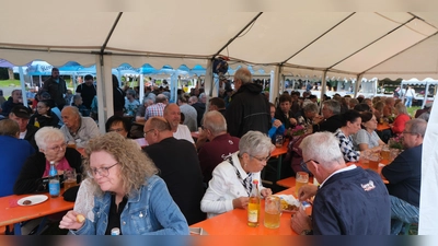 Essen, trinken, gute Unterhaltung für Jung und Alt und weitere Attraktionen bietet das Bürgerfest am Samstag, 25. Juli ab 15 Uhr in der „Mühlpaint“. (Archivbild: Fred Lehner)