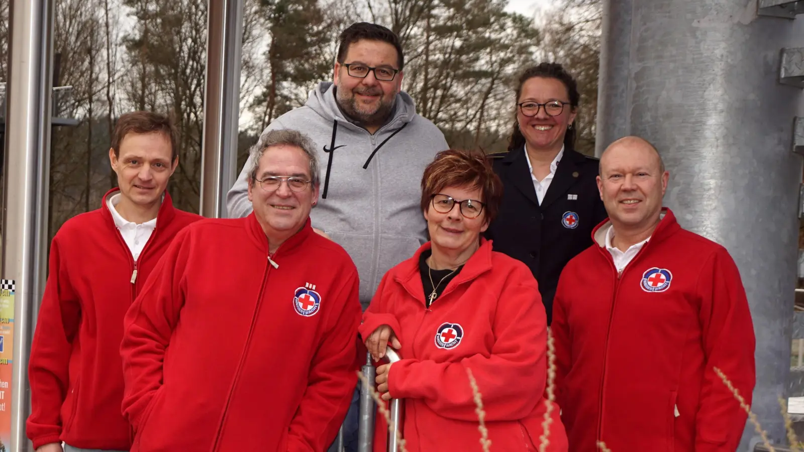 Ziel der neuen Vorstandschaft ist es, Missverständnisse auszuräumen. Von links: Schriftführer Michael Zimmerer (jun.), Technischer Leiter Markus Zeitler, Bürgermeister Thomas Kaufmann, Vorsitzende Michaela Wirner, Peggy-Mothes Bayer vom Kreisverband und Kassenführer Markus Lautner. (Bild: Bernhard Kreuzer)