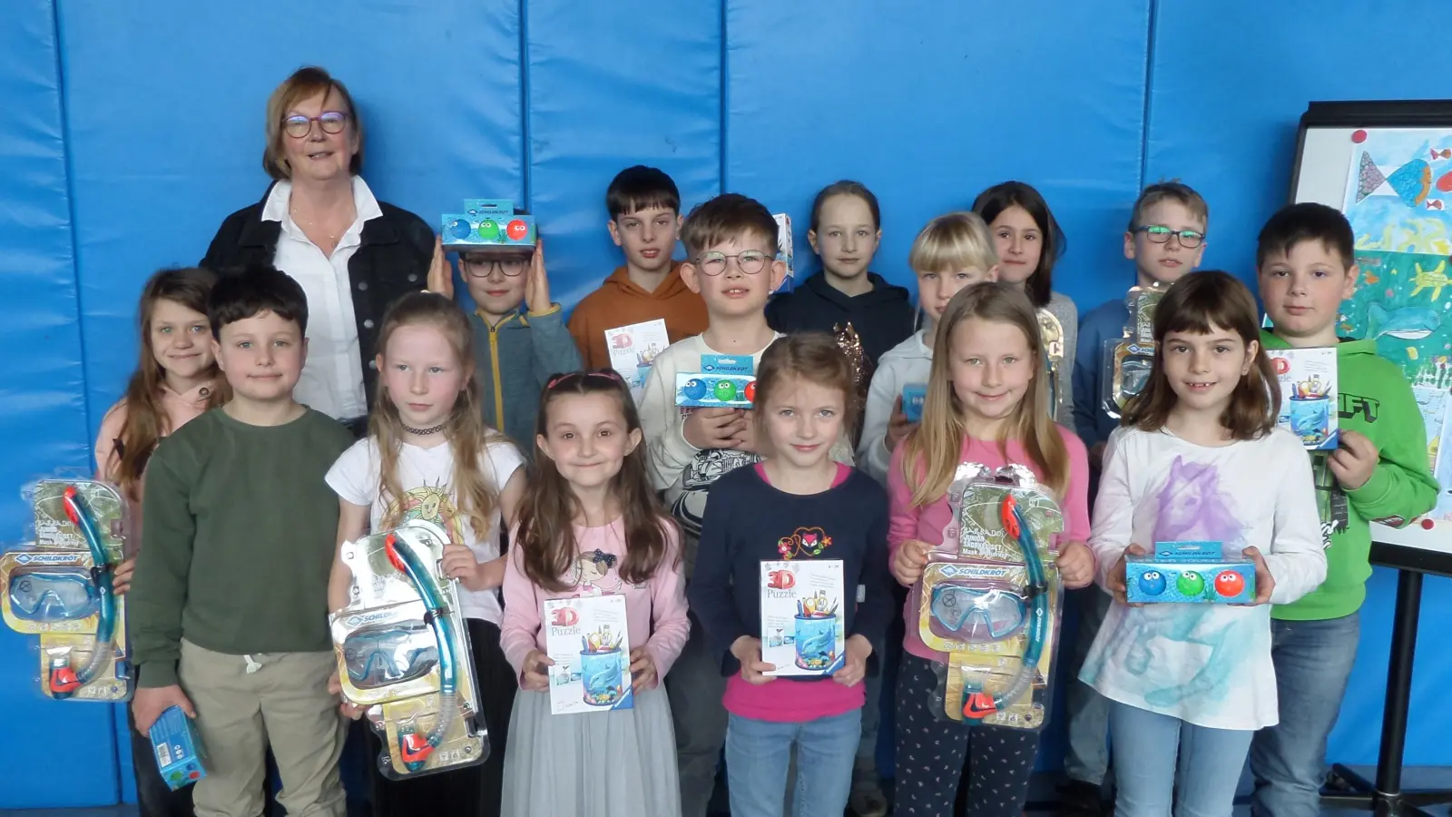 Die Preisträger des Malwettbewerbs der VR-Banken. (Bild: Carina Neumann)