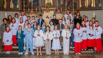 18 Kinder empfingen in St. Jakob erstmals die Hl. Kommunion. (Bild: Wild Holger)