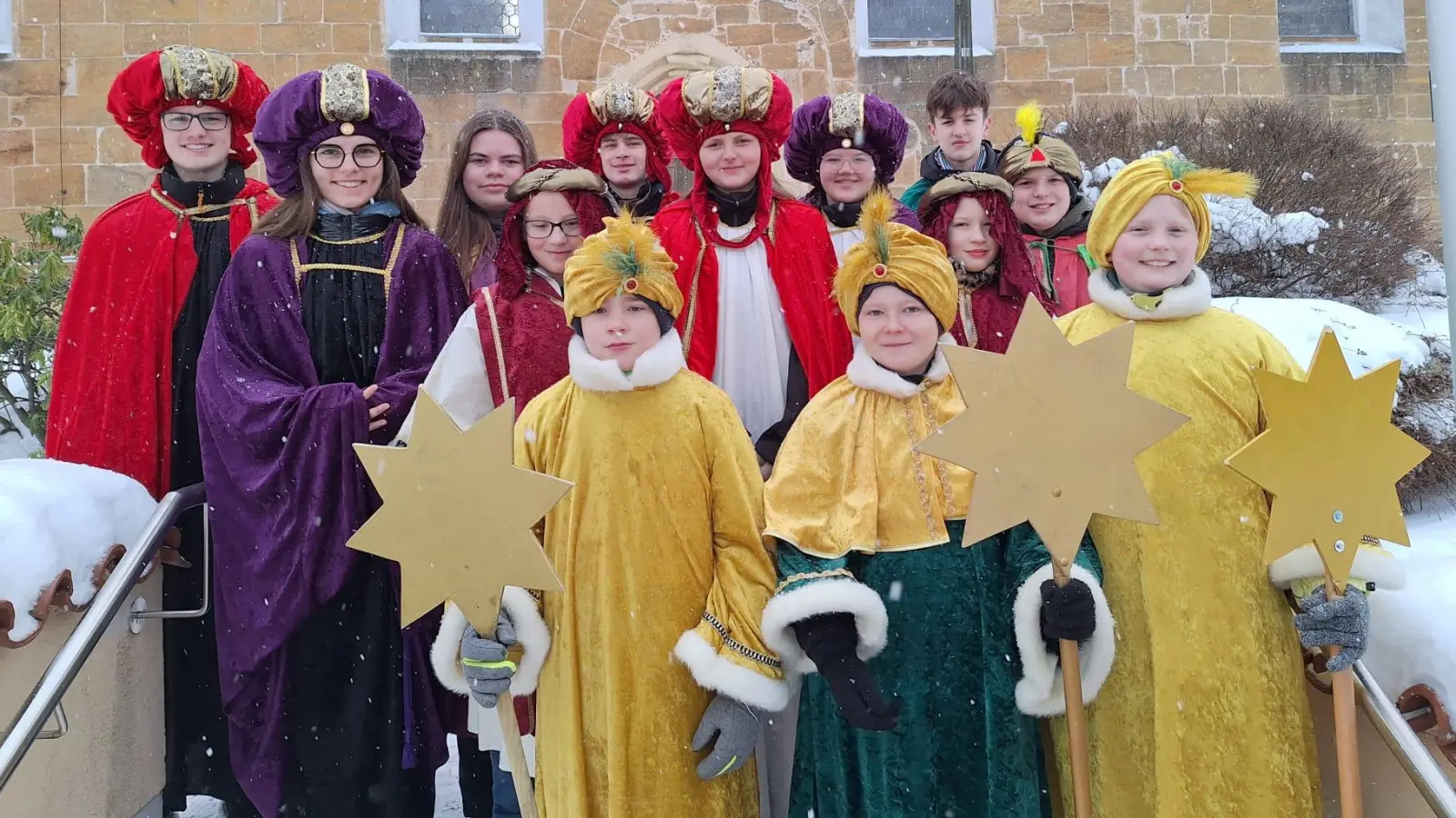 Die Großschönbrunner Sternsingerministranten. (Bild: Stephanie Lederer)