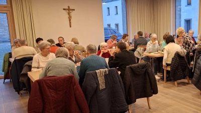 Gemütliches Beisammensein im Speiseraum Johannisthal. (Bild: Kunigunda Hanauer)