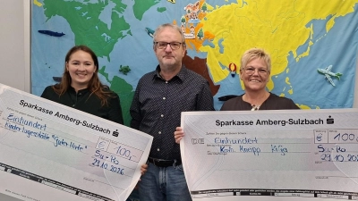 Frau Walther „Guter Hirte”, Herr Hofmann SG Rosenberg, Frau Wachter „Kneipp KiGa”. (Bild: Jürgen Hofmann)