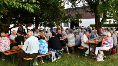 Die 100er Marke wurde geknackt beim Grillfest auf dem Gelände von St. Johannes.  (Bild: Dagmar Nachtigall)