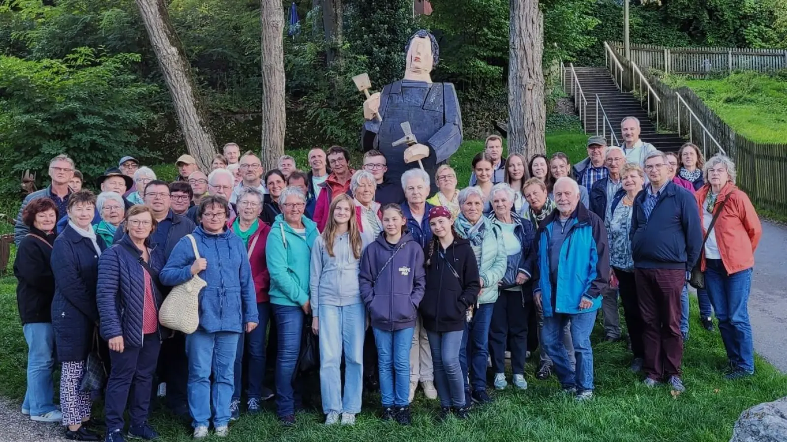 51 Teilnehmer nahmen am Familienausflug der Kolpingsfamilie Schwarzenfeld an den Ammersee und Kloster Andechs teil! (Bild: Wolfgang Lobinger)