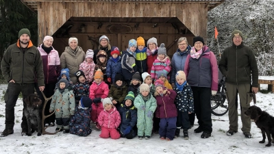 Jägerbesuch im Landkindergarten Trausnitz. (Bild: Agnes Klar)