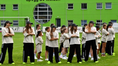 Neu bei der SpVgg SV Weiden die Tanzabteilung „The next Step“, sie begeisterten beim Jugendtag die zahlreichen Besucher.  (Bild: Dagmar Nachtigall)