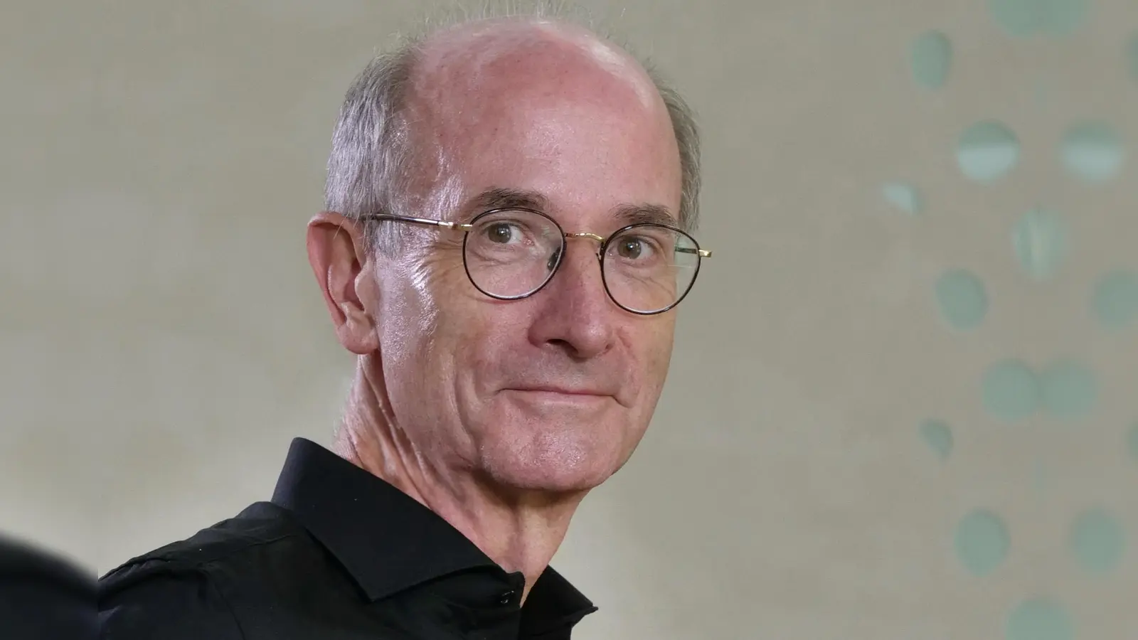 Prof. Roland Stangier wird in der Schulkirche Amberg auftreten. (Bild: Künstler privat)