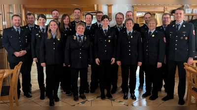 Die geehrten aktiven Mitglieder der FF Holnstein-Mittelreinbach (Bild: Gerd Pürner)