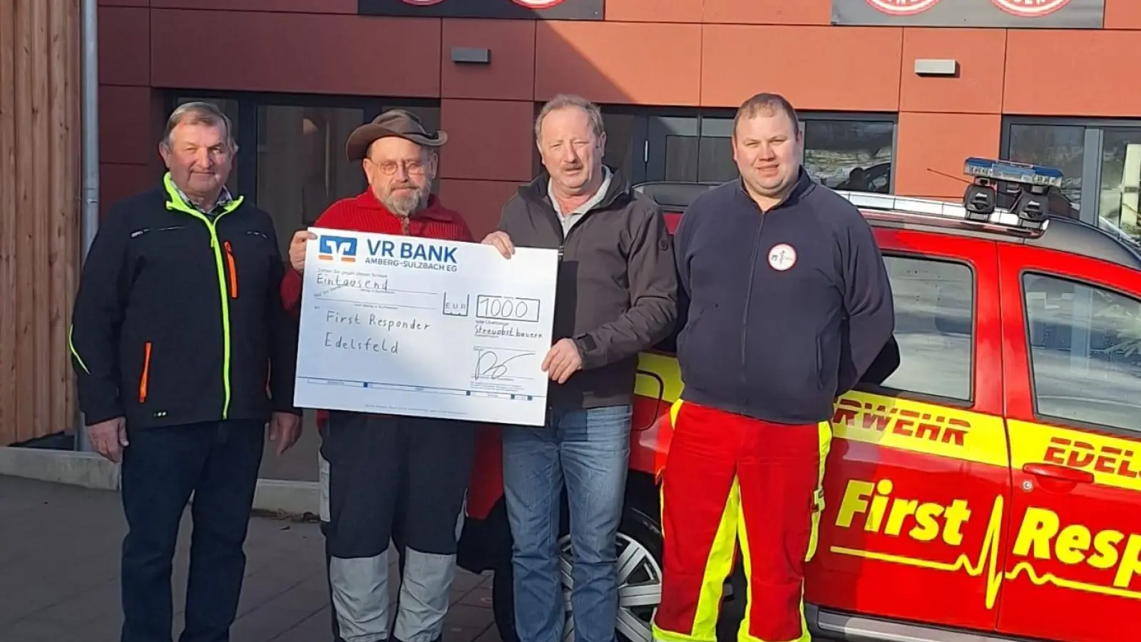 von links die Vorsitzenden des Vereins: Rösch Peter, Meier Gerhard, Rupprecht Nikolaus und rechts Rupprecht Manfred (First Responder) (Bild: Manfred Rupprecht)